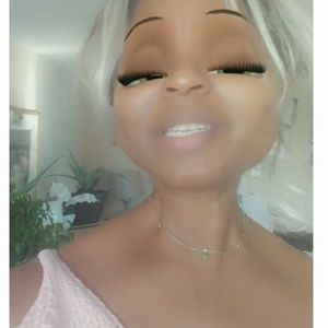 Meet your Posher, Sade